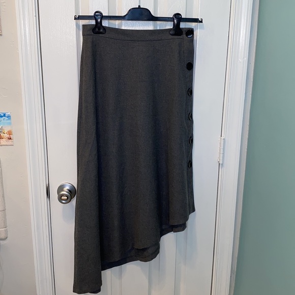 Zara Asymmetrical Skirt With Side Buttons - Picture 3 of 8